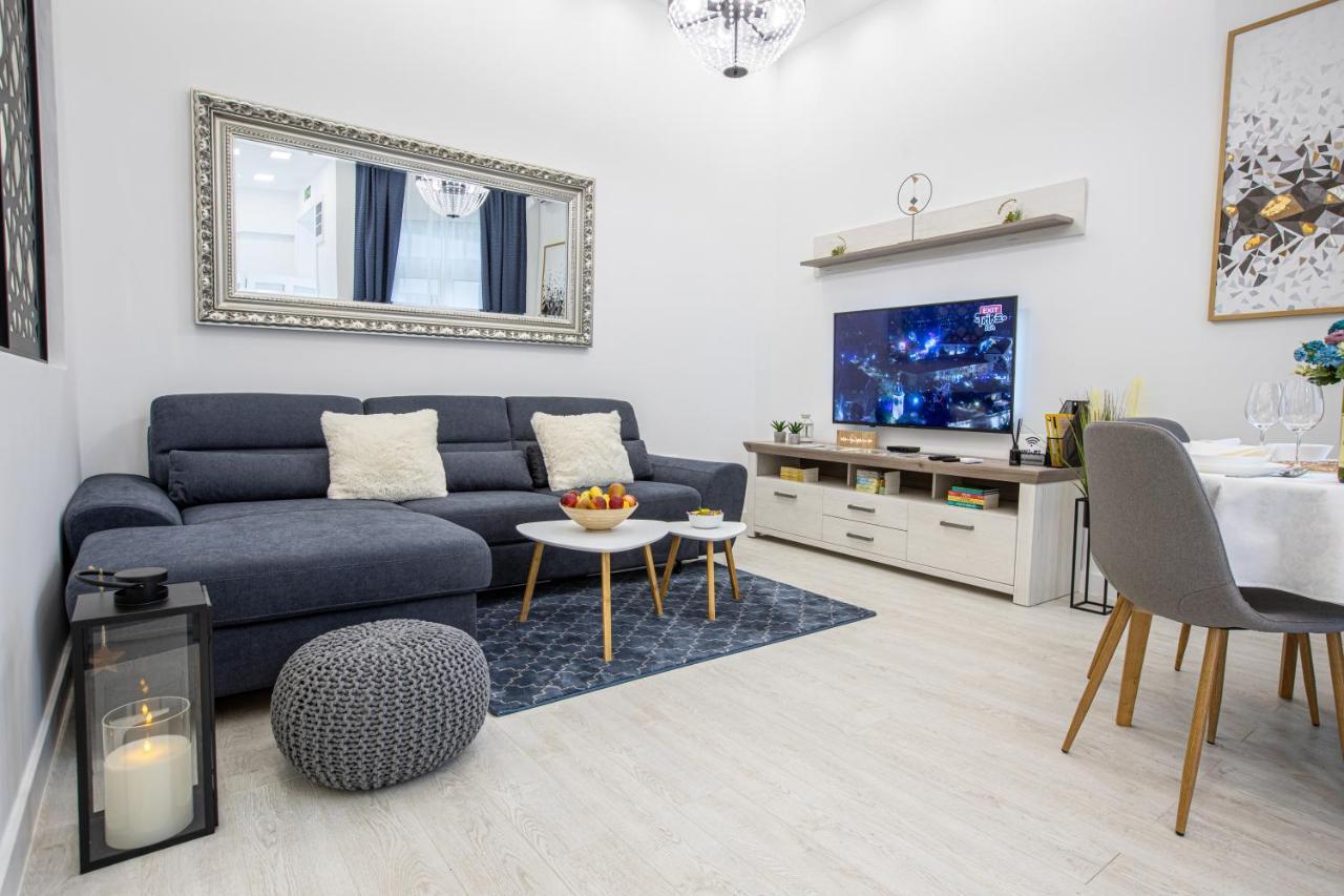 Theatre Square Apartments ノヴィ・サド エクステリア 写真