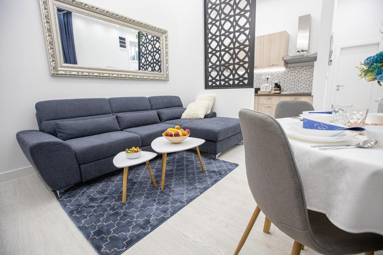 Theatre Square Apartments ノヴィ・サド エクステリア 写真