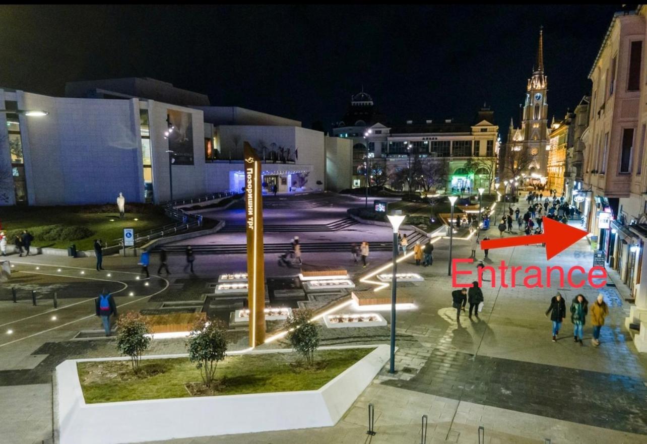 Theatre Square Apartments ノヴィ・サド エクステリア 写真